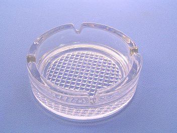 Пепельница d=106 мм. h=35 мм. рифлен. дно /24/1680/ Пепельница d=106 мм. h=35 мм. рифлен. дно /24/1680/