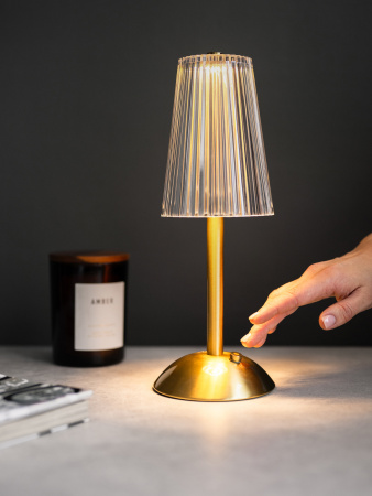 Лампа настольная беспроводная d=11 см. h=29,5 см. 3 цвета (телпый/натуральный/белый), 1 режим яркости, нерж./акрил, золотая LED CRYSTAL MGline /1/20/ Лампа настольная беспроводная d=11 см. h=29,5 см. 3 цвета (телпый/натуральный/белый), 1 режим яркости, нерж./акрил, золотая LED CRYSTAL MGline /1/20/