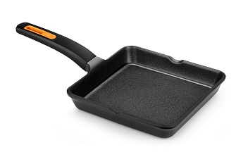 Сковорода 22*22 см. h=4,5 см. 1,33 л. алюм. с антиприг. покрыт. (индукция)  Efficient Plus  BRA&Monix /1/ Сковорода 22*22 см. h=4,5 см. 1,33 л. алюм. с антиприг. покрыт. (индукция)  Efficient Plus  BRA&Monix /1/