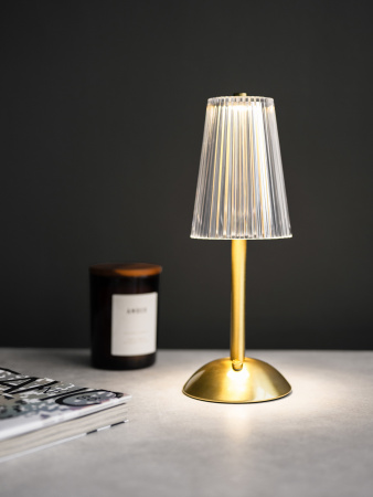 Лампа настольная беспроводная d=11 см. h=29,5 см. 3 цвета (телпый/натуральный/белый), 1 режим яркости, нерж./акрил, золотая LED CRYSTAL MGline /1/20/ Лампа настольная беспроводная d=11 см. h=29,5 см. 3 цвета (телпый/натуральный/белый), 1 режим яркости, нерж./акрил, золотая LED CRYSTAL MGline /1/20/